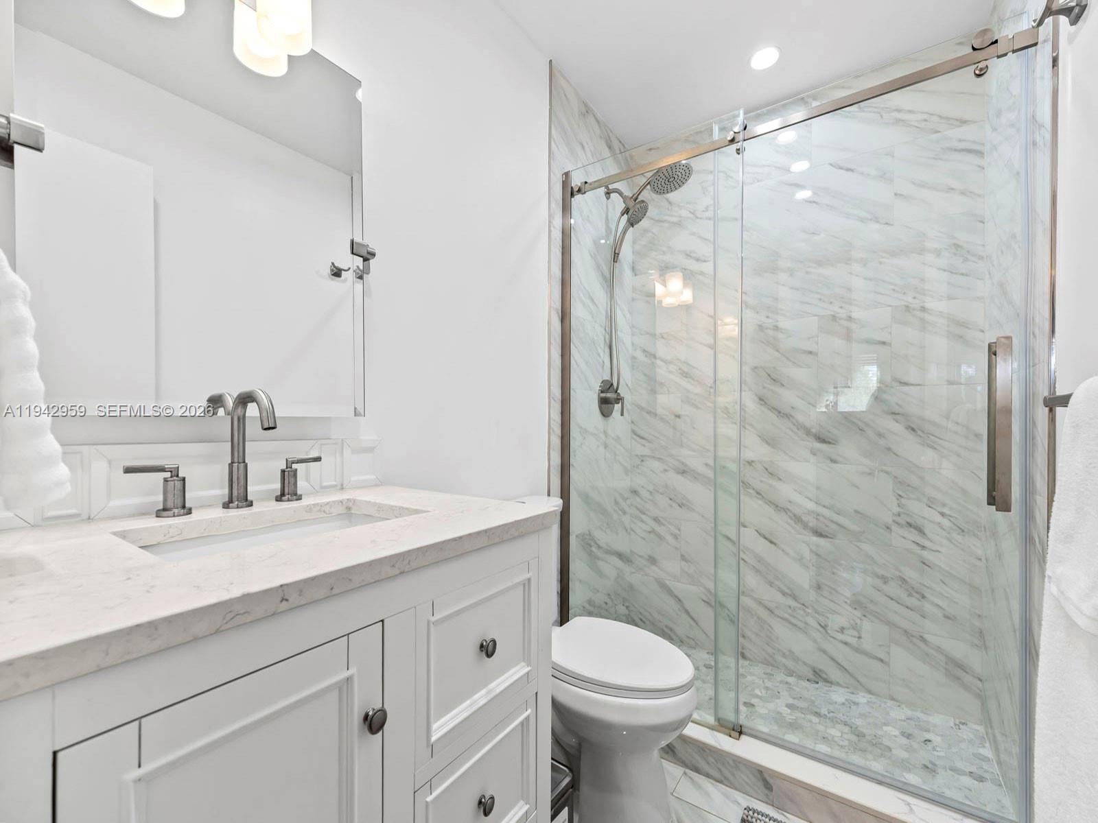 BRIAR BAY TOWNHOUSE ESTAT - Residential