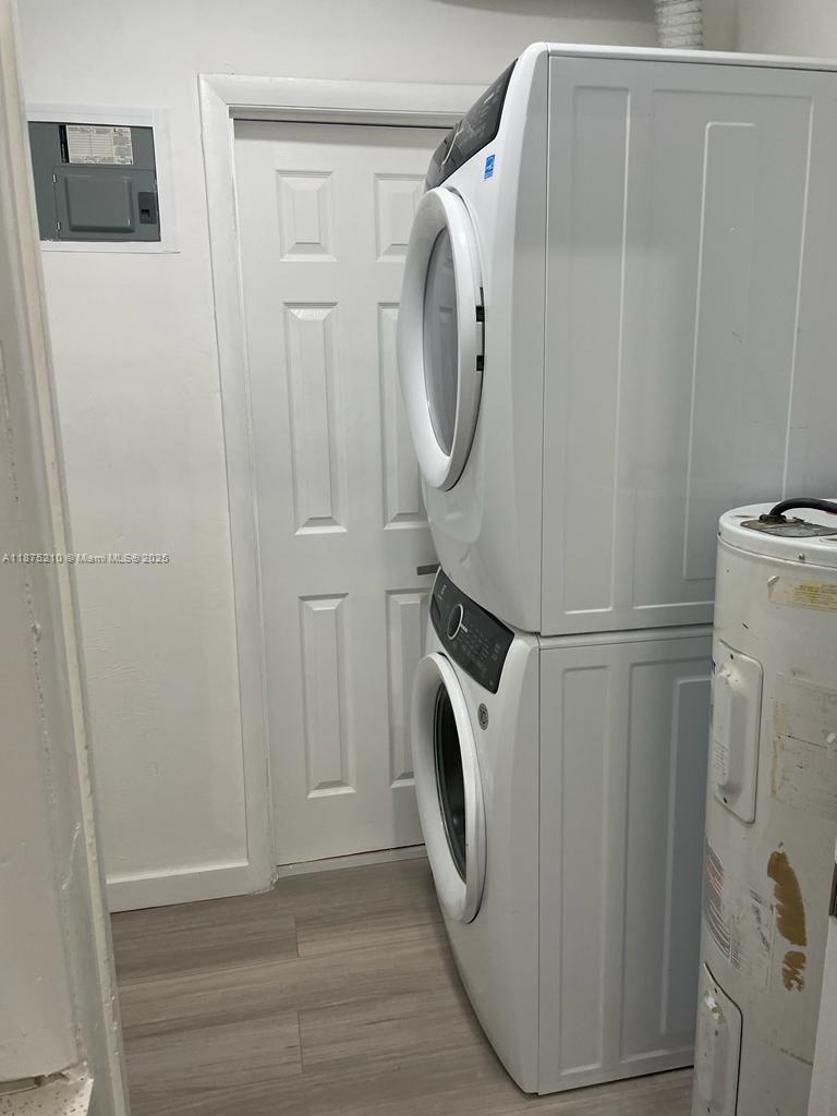 HOLLYWOOD BEACH GARDENS P - Residential Lease