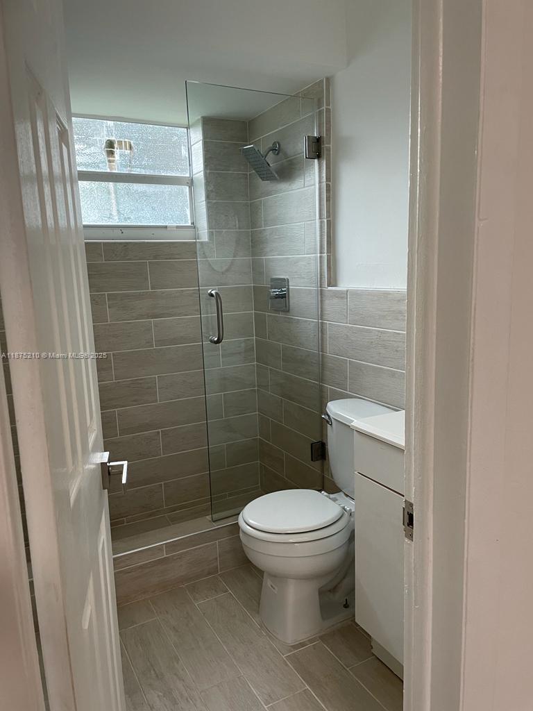 HOLLYWOOD BEACH GARDENS P - Residential Lease