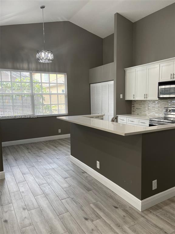 LAKEVIEW DRIVE SUBDIVISIO - Residential