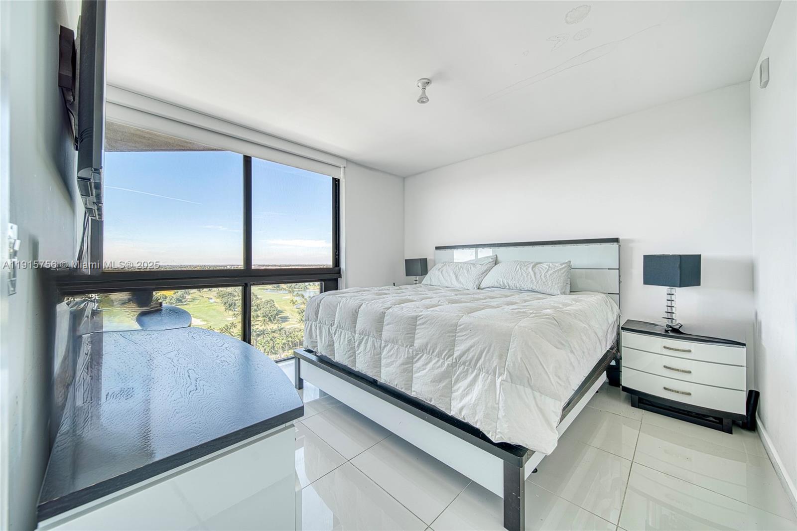 5252 PASEO CONDO - Residential