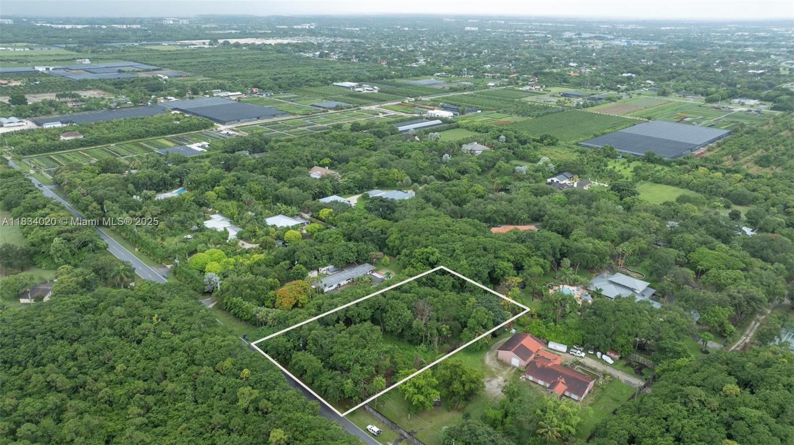 17150 SW 264th ST, Miami, FL, 33031/$670,000 2 17150 SW 264th ST