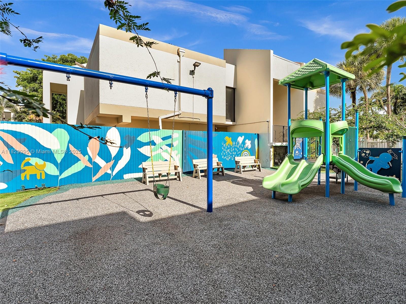 VILLA DORADA CONDO NO 2 - Residential