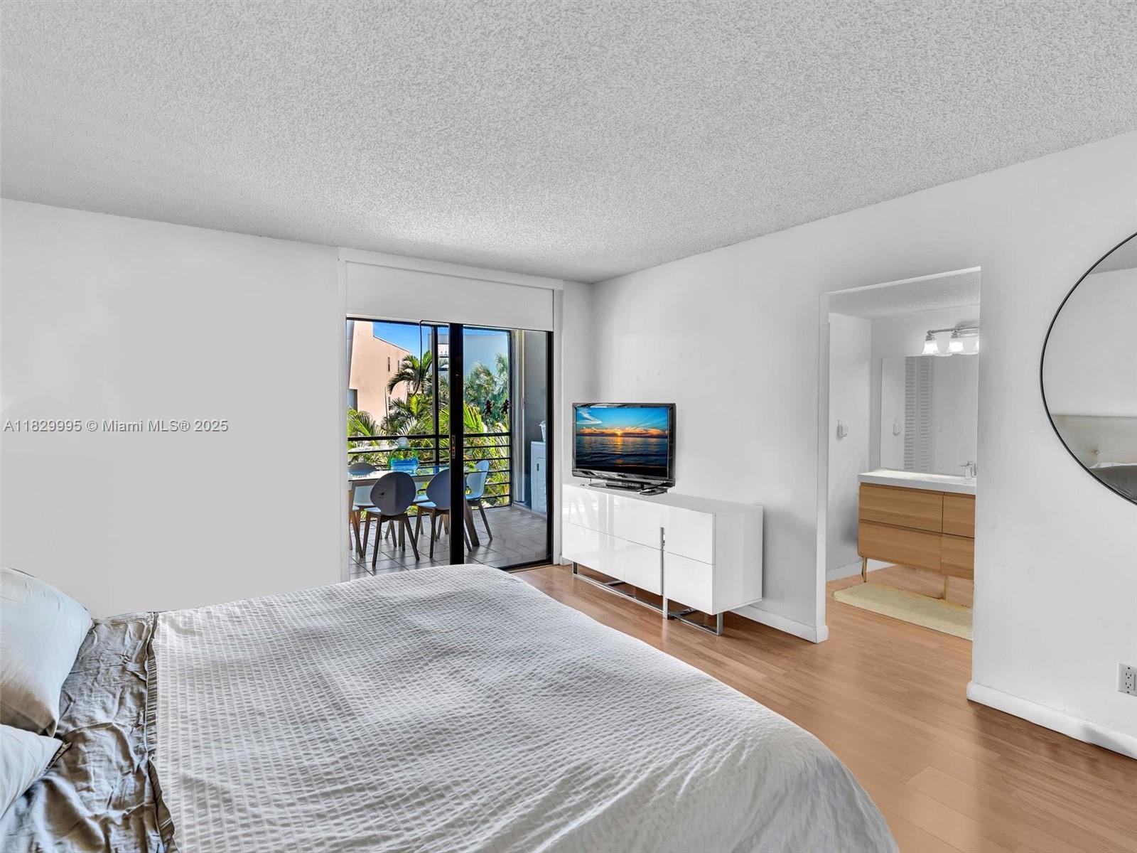 VILLA DORADA CONDO NO 2 - Residential