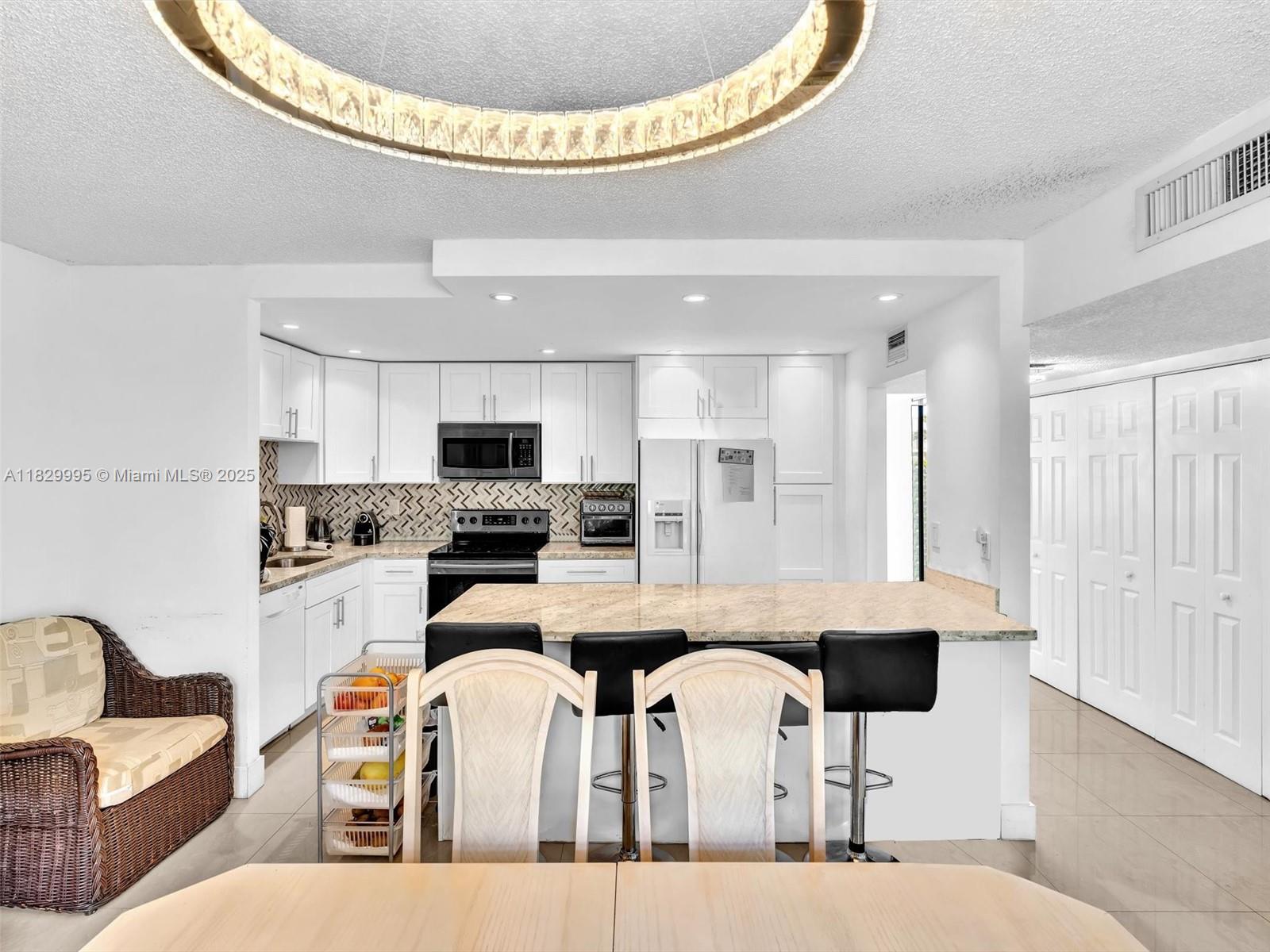 VILLA DORADA CONDO NO 2 - Residential