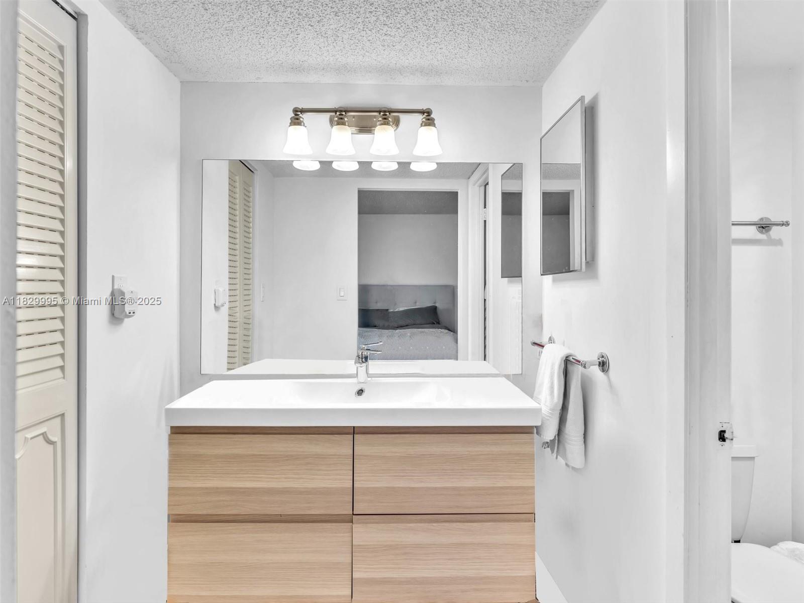 VILLA DORADA CONDO NO 2 - Residential