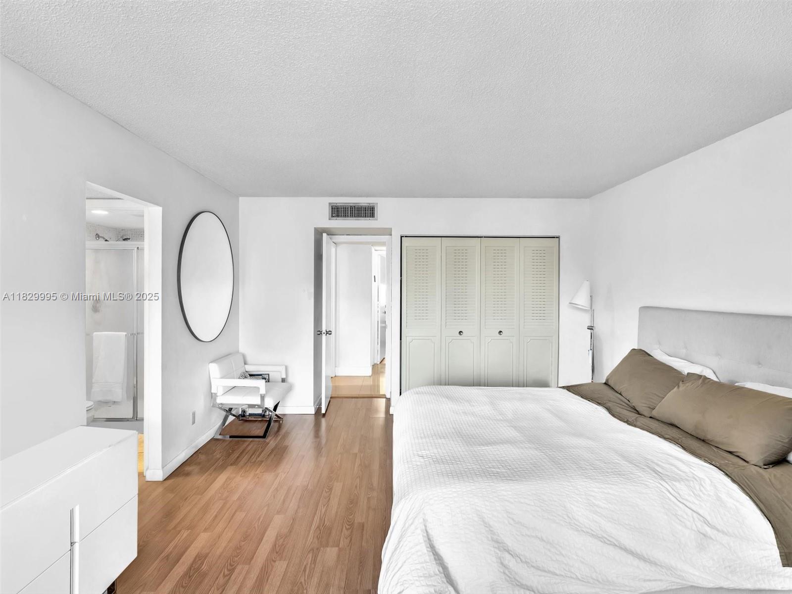 VILLA DORADA CONDO NO 2 - Residential