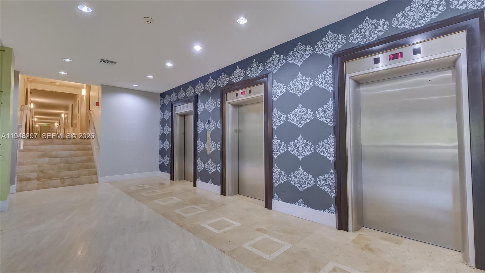 PARKVIEW POINT CONDO - Residential Lease