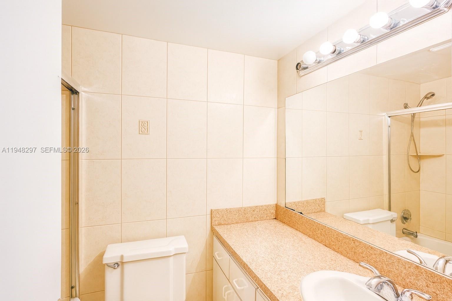 PARKVIEW POINT CONDO - Residential Lease