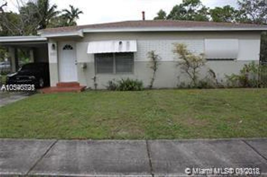 CENTRALLY LOCATED SINGLE FAMILY WITH A CORNER LOT, 2 BEDROOMS 1 BATH, CENTRAL A/C, NEW ROOF, IDEAL FOR FIRST TIME BUYERS LOOKING TO START A FAMILY.