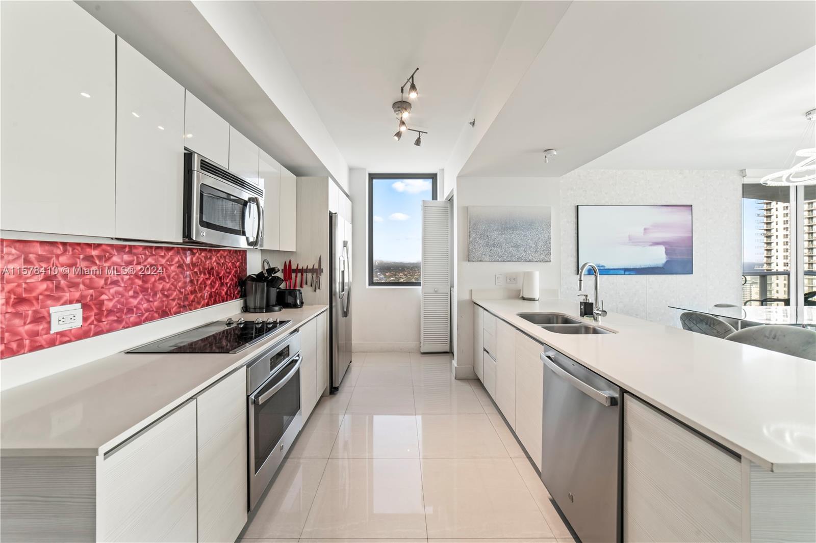 BEACHWALK CONDOMINIUM - Residential Lease