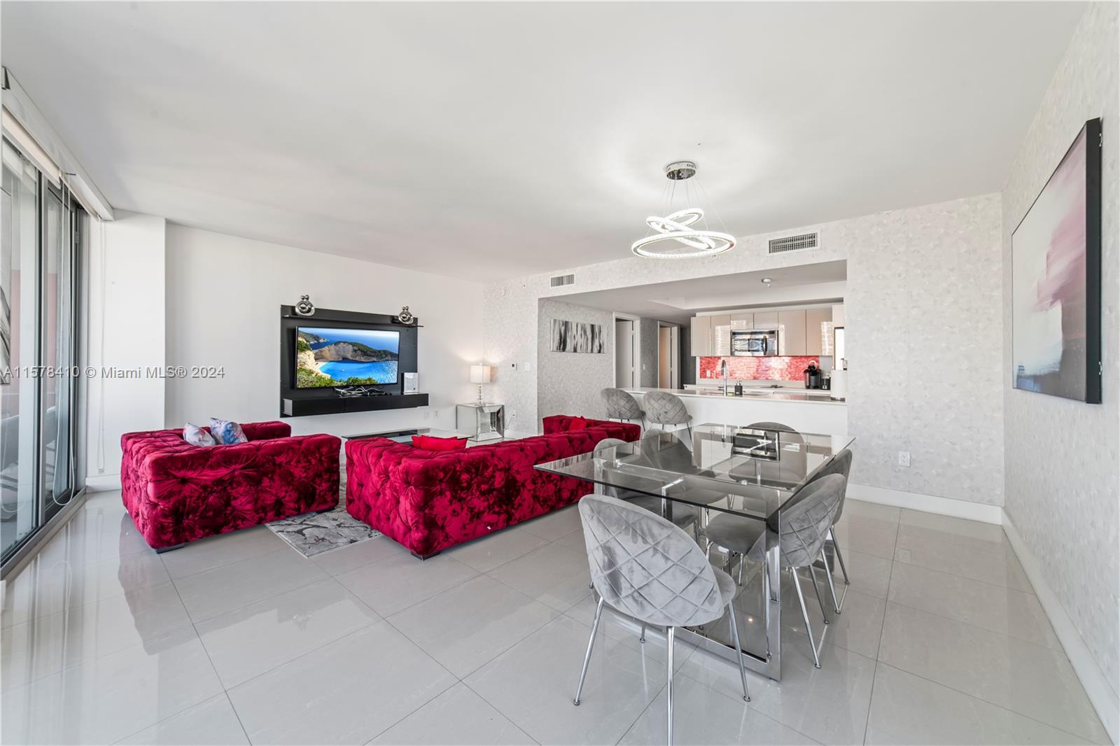2600 E Hallandale Beach Blvd T2802