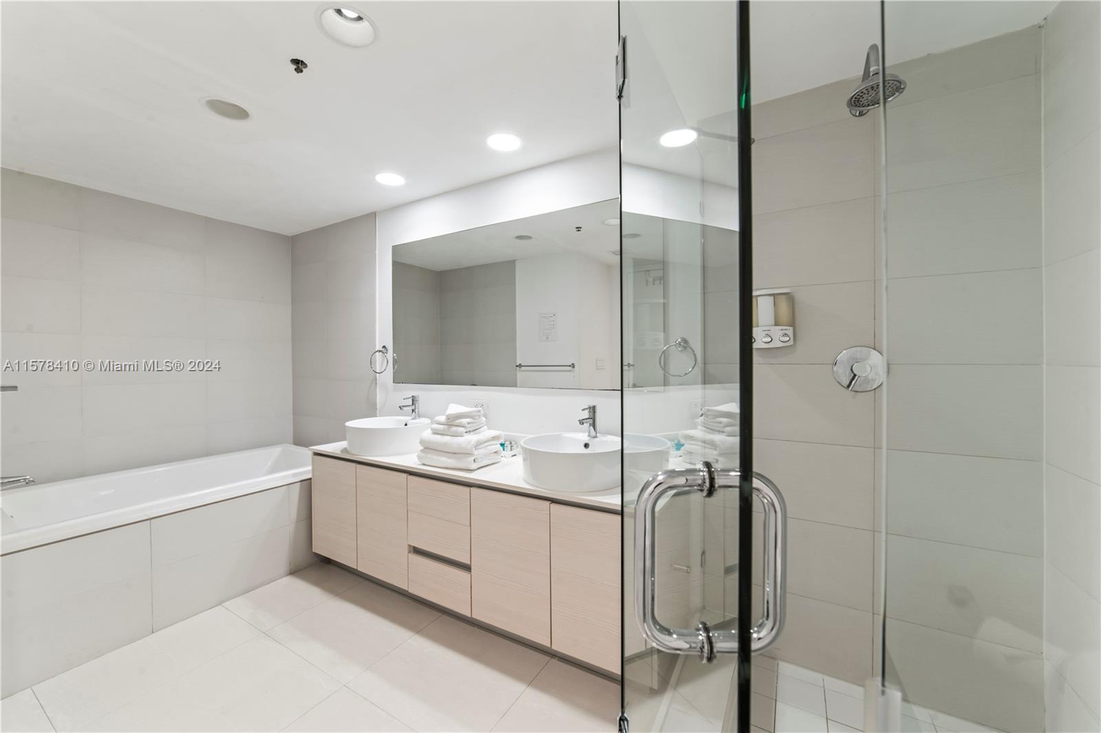 BEACHWALK CONDOMINIUM - Residential Lease