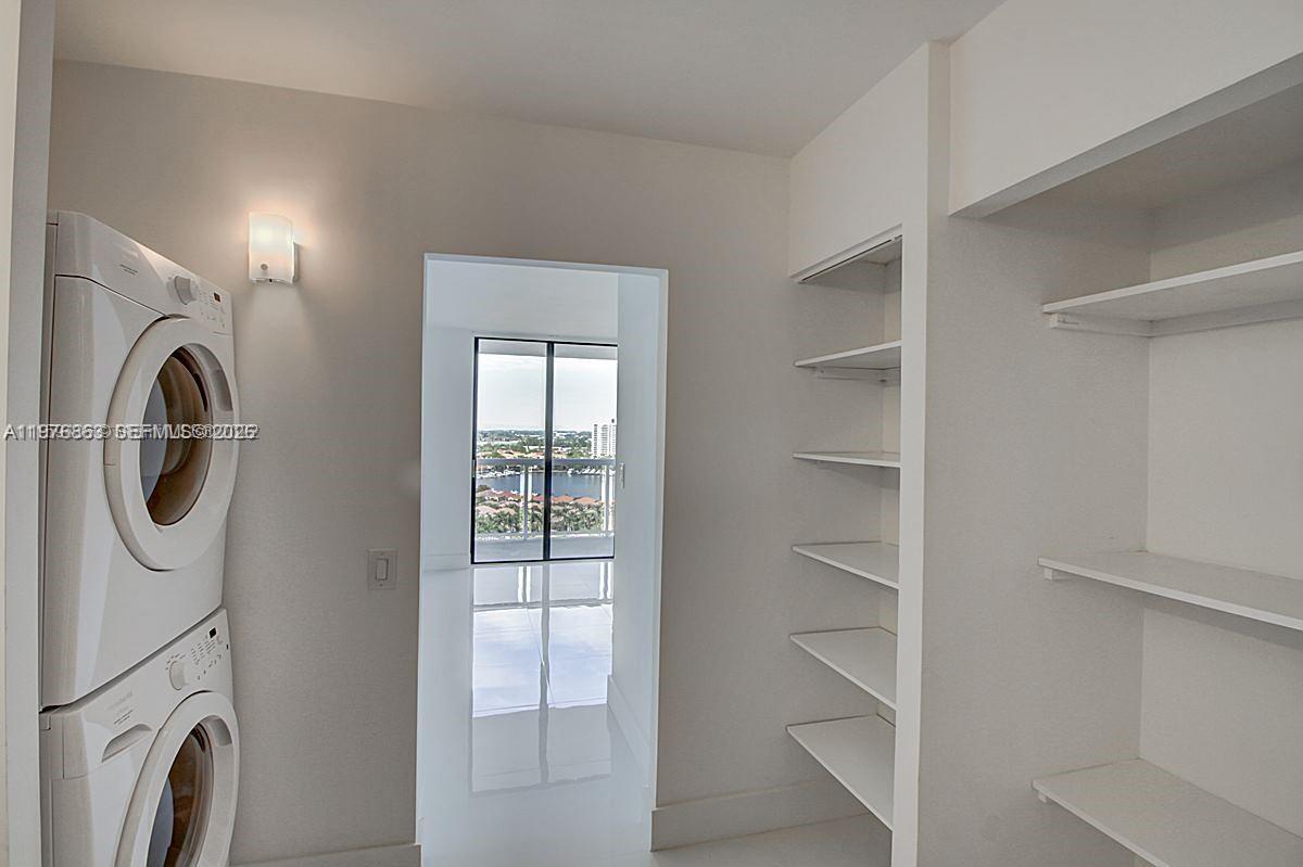 WATERVIEW CONDO - Residential Lease