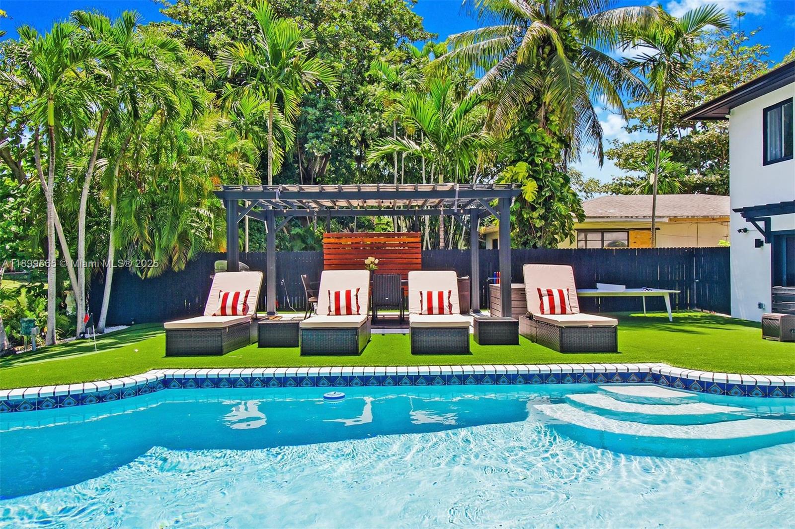 BELLEVUE BISCAYNE - Residential