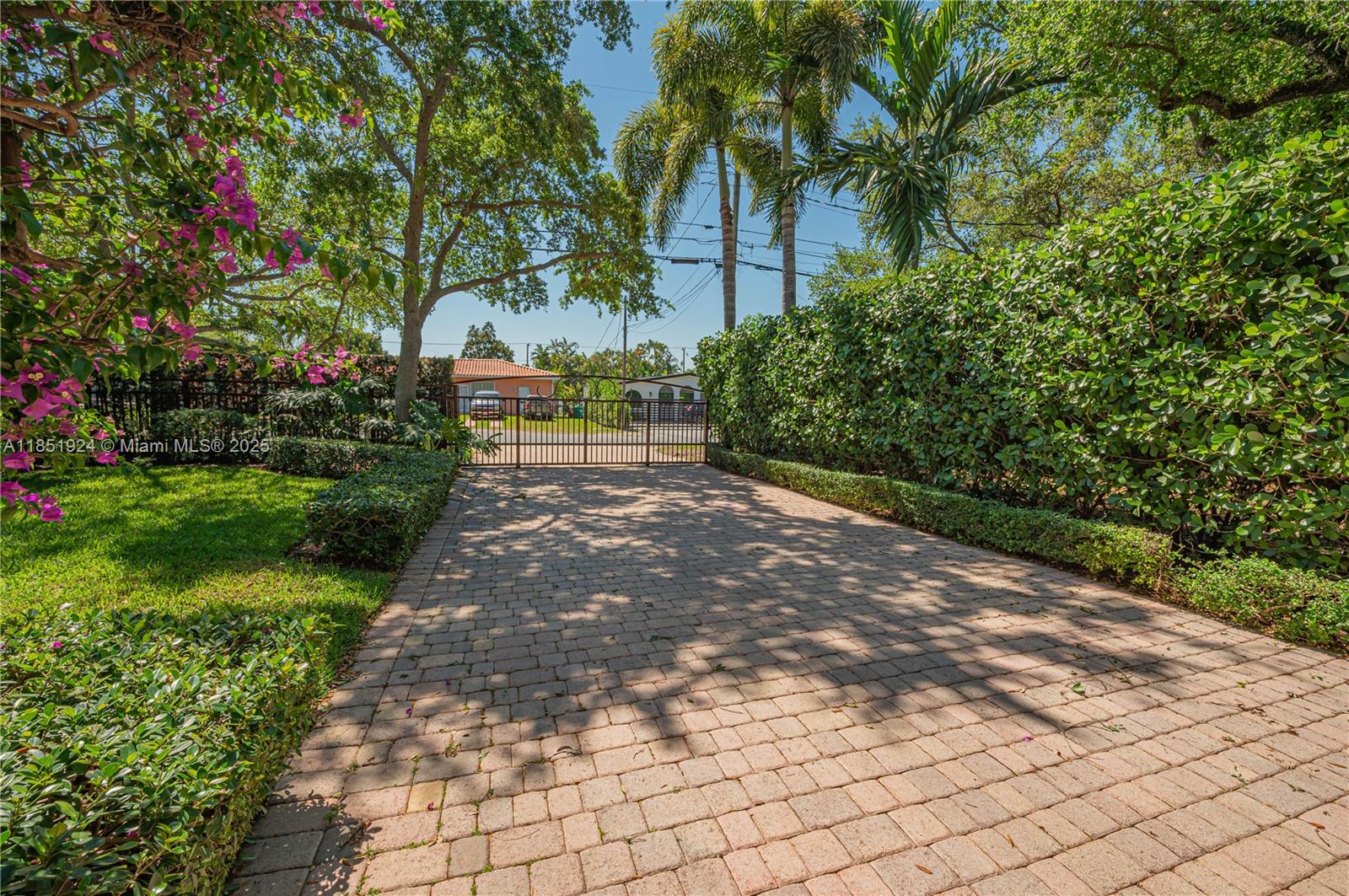 SCHENLEY PARK - Residential