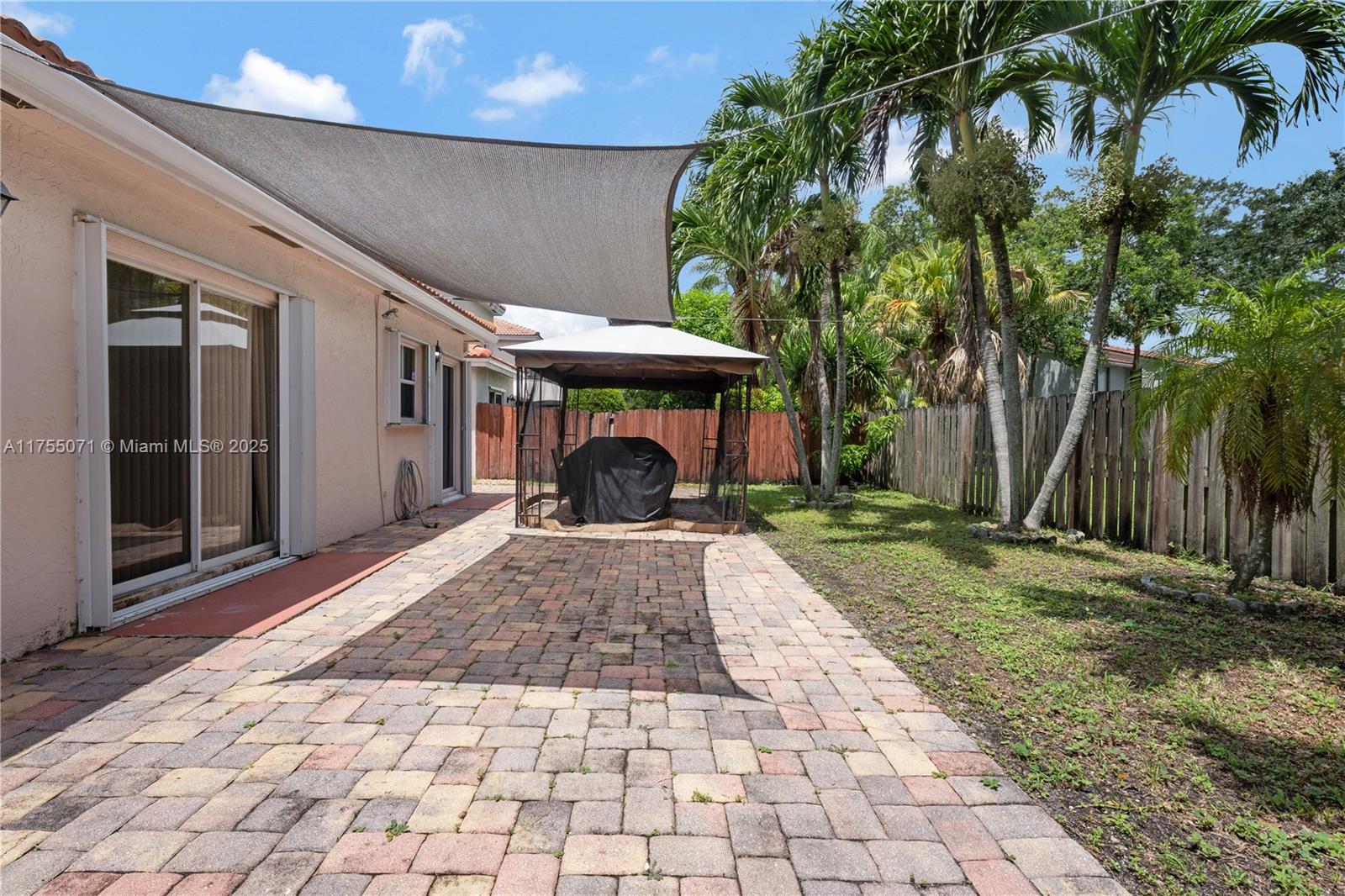 LA MARGARITA PLAT - Residential