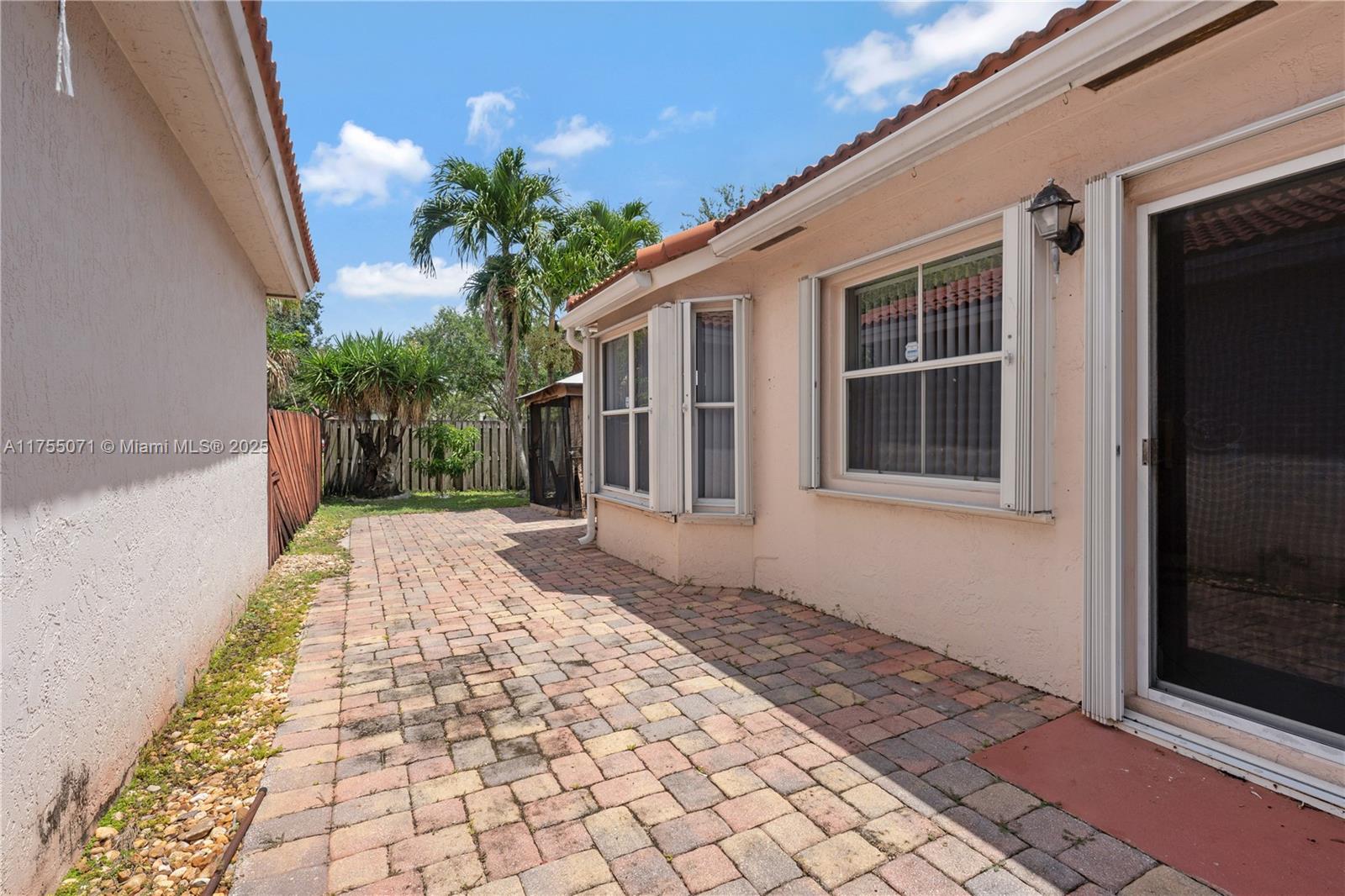 LA MARGARITA PLAT - Residential