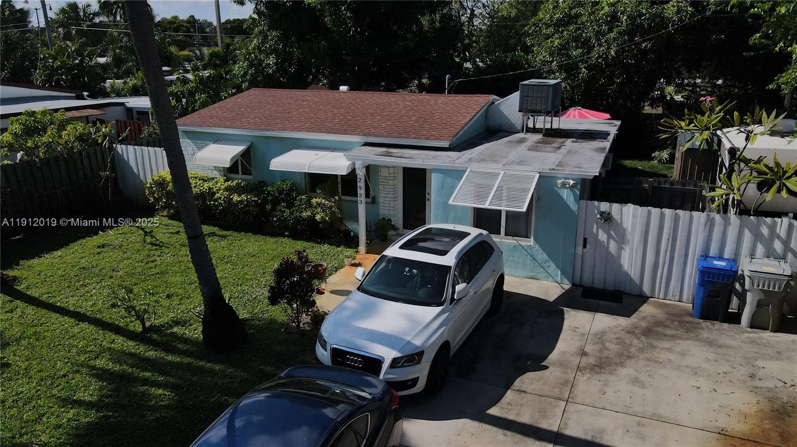 COLLIER MANOR 2ND ADD - Residential