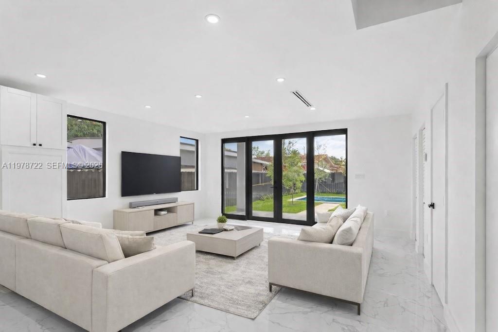 KIRKLAND HEIGHTS AMD - Residential