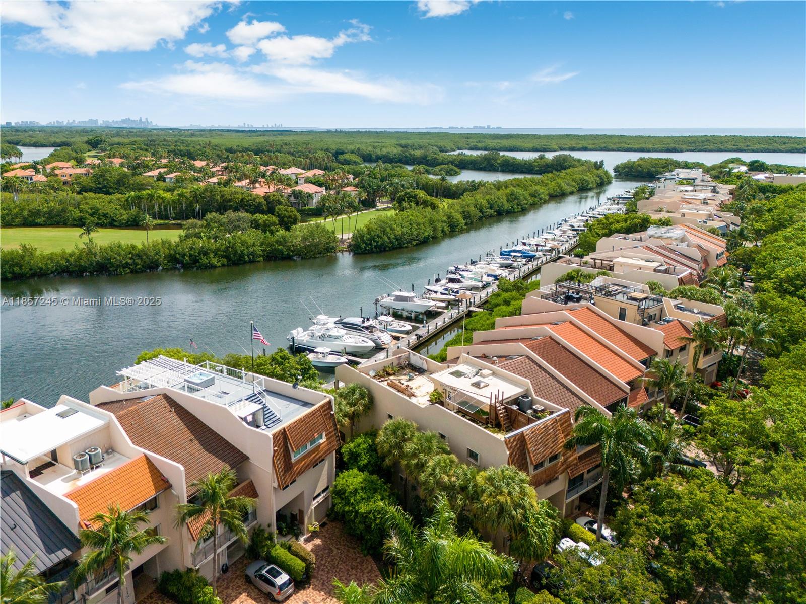 ROYAL HARBOUR YACHT CLUB - Residential Lease