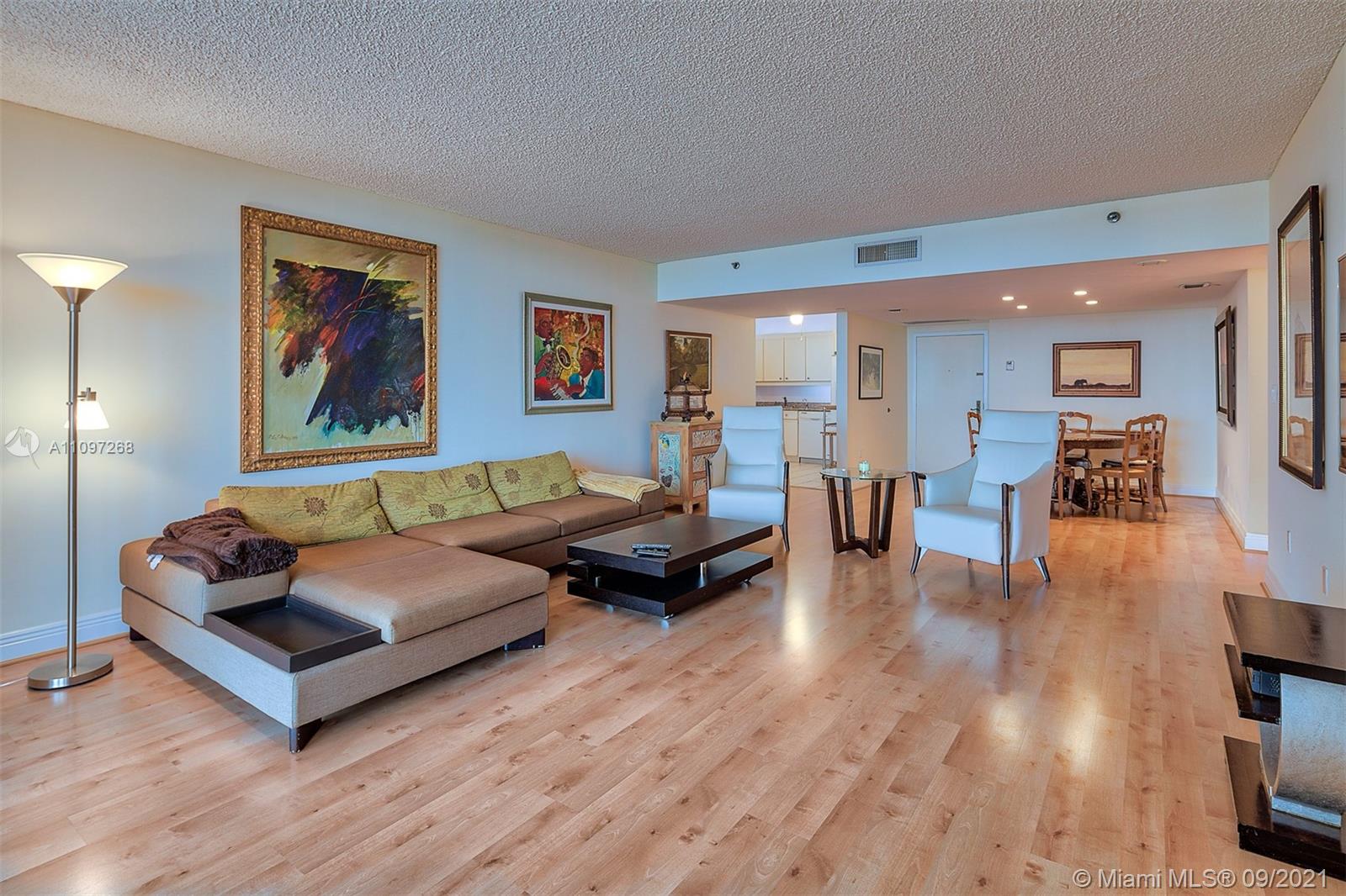 CHAMPLAIN TOWERS EAST CON - Residential