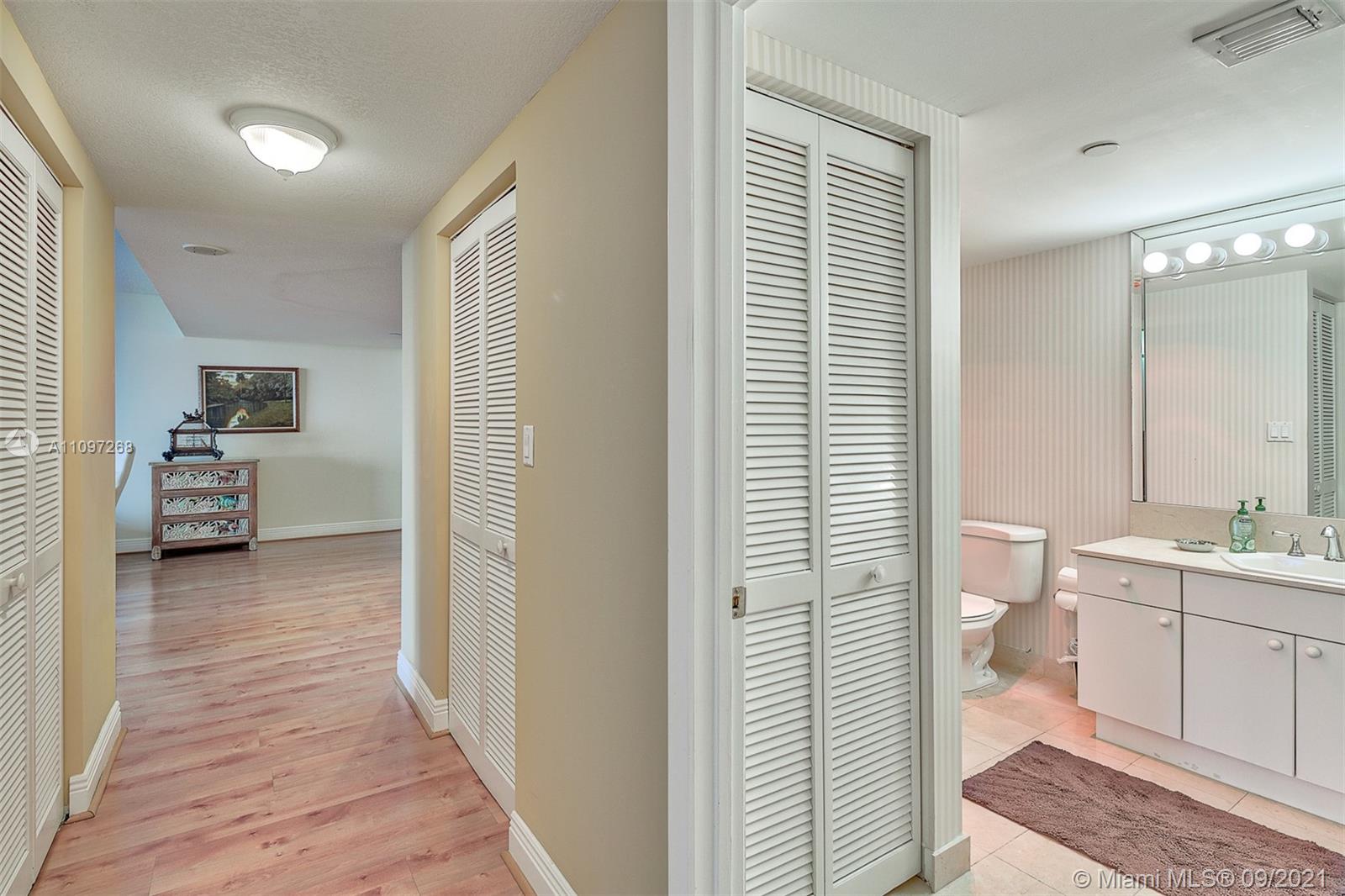 CHAMPLAIN TOWERS EAST CON - Residential