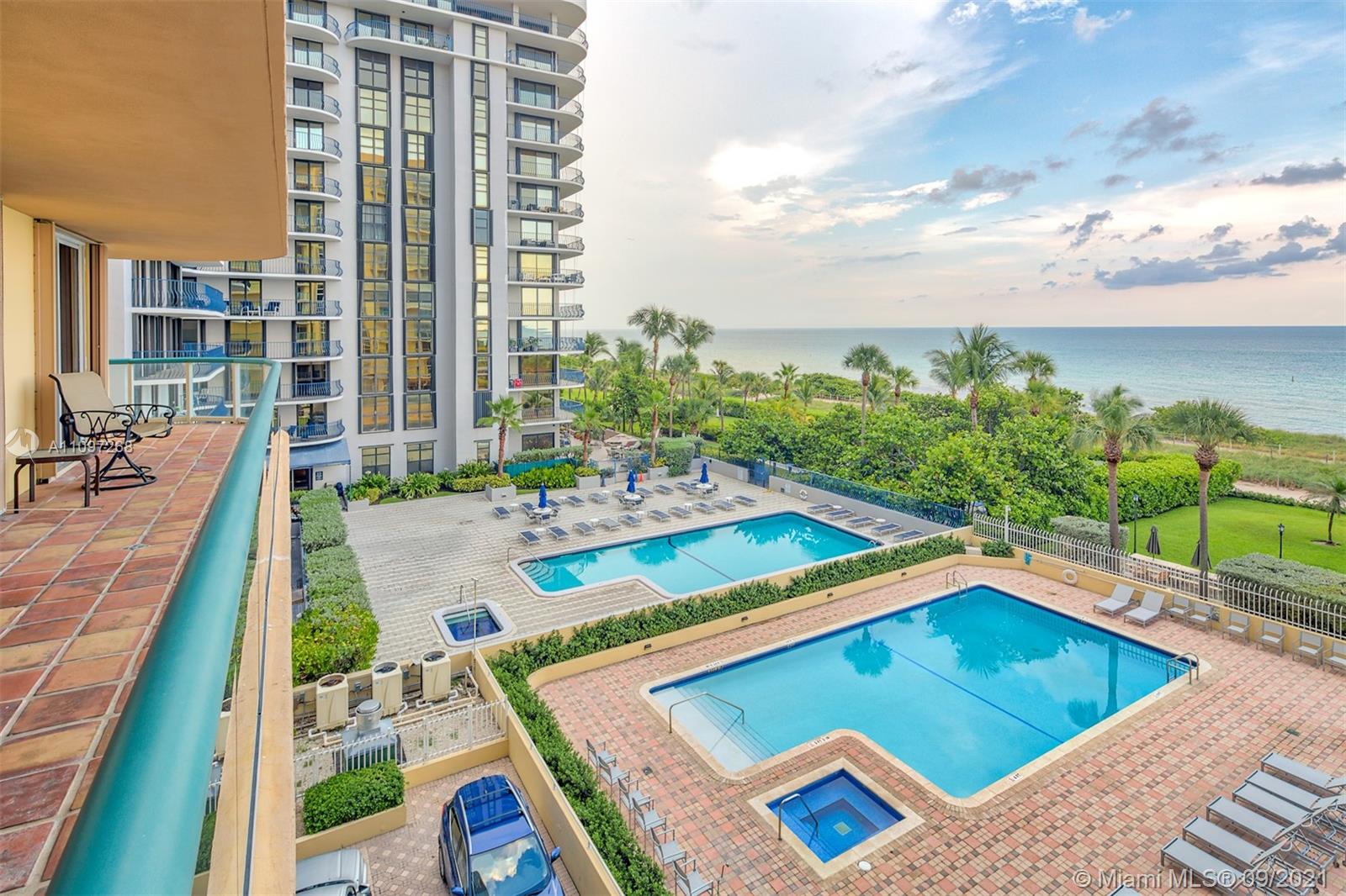 CHAMPLAIN TOWERS EAST CON - Residential