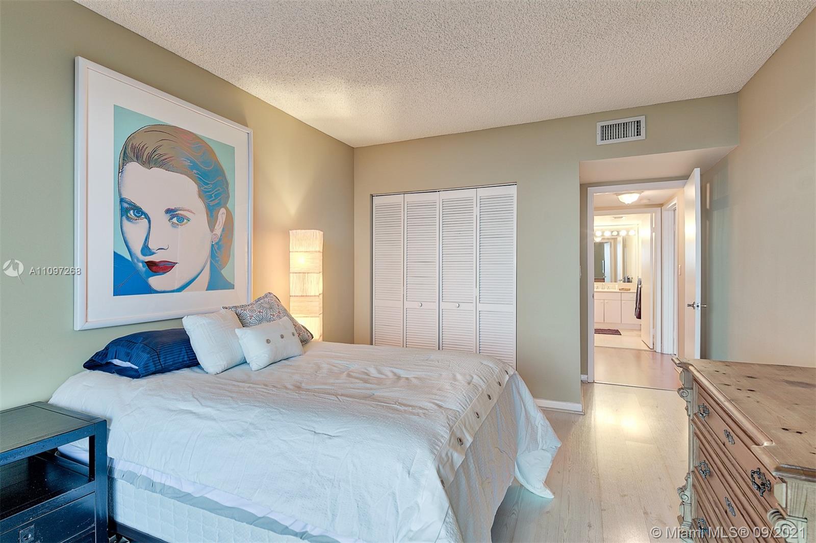 CHAMPLAIN TOWERS EAST CON - Residential