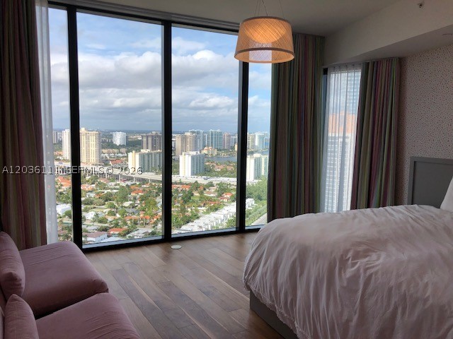 18555 Collins Ave 3103