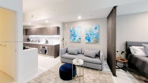 851 NE 1st Ave 301 Miami FL 33132