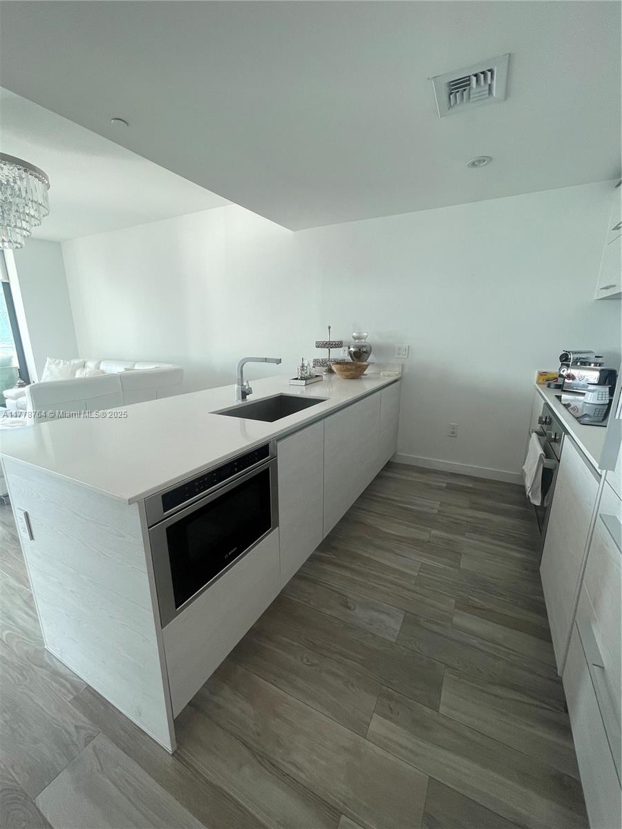 1300 S MIAMI AVENUE CONDO - Residential