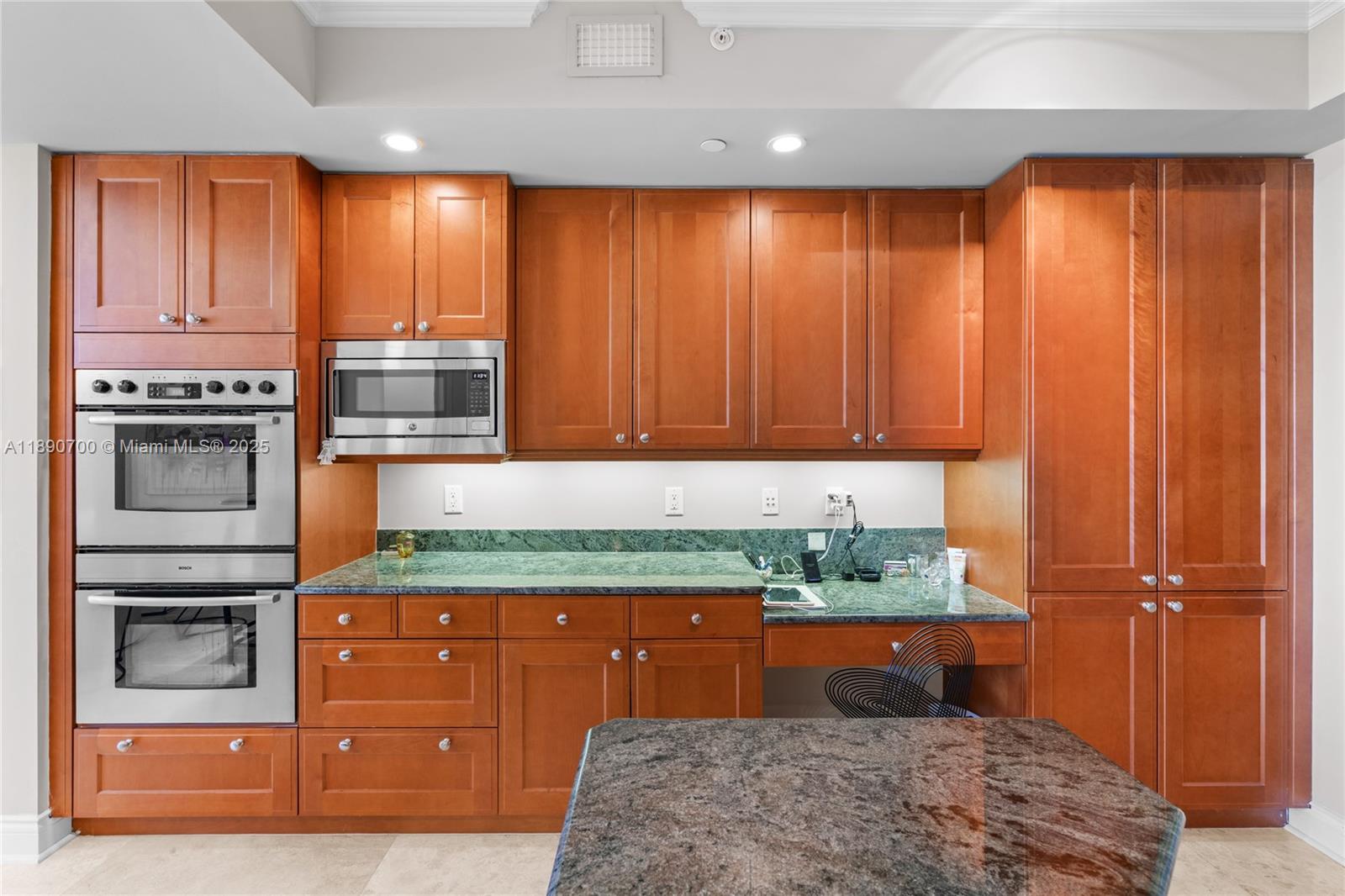 ATLANTIC I AT THE POINT C - Residential