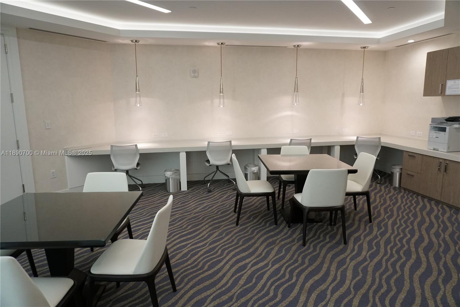 ATLANTIC I AT THE POINT C - Residential