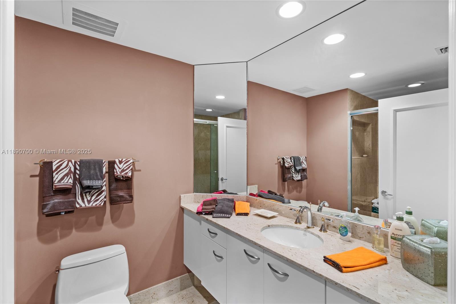 ATLANTIC I AT THE POINT C - Residential