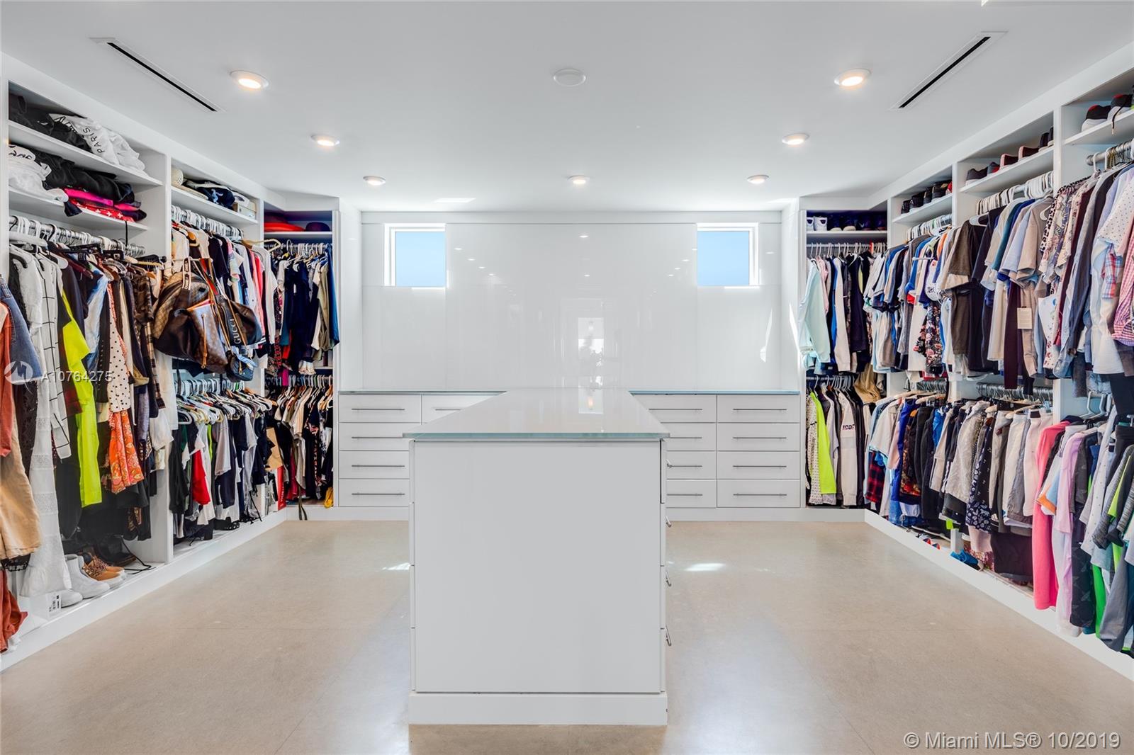 LAUDERDALE BEACH - Residential