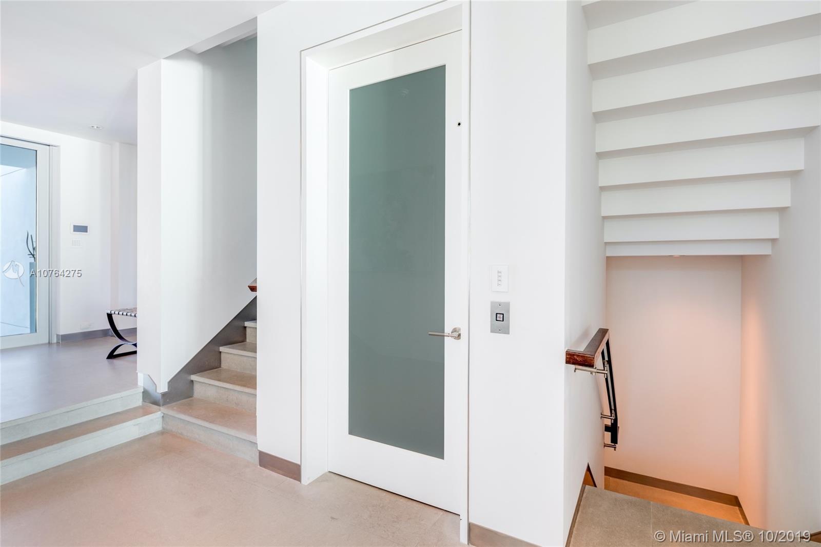 LAUDERDALE BEACH - Residential