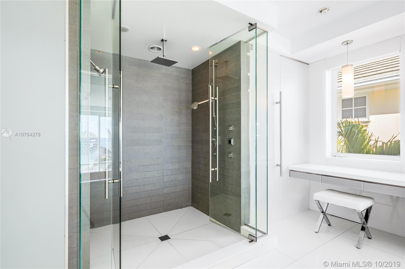 LAUDERDALE BEACH - Residential