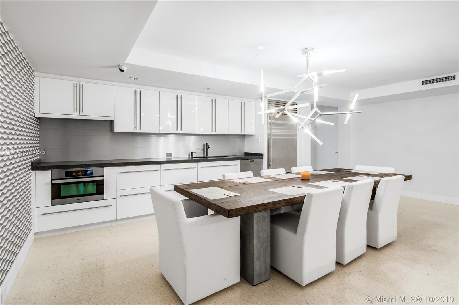 LAUDERDALE BEACH - Residential