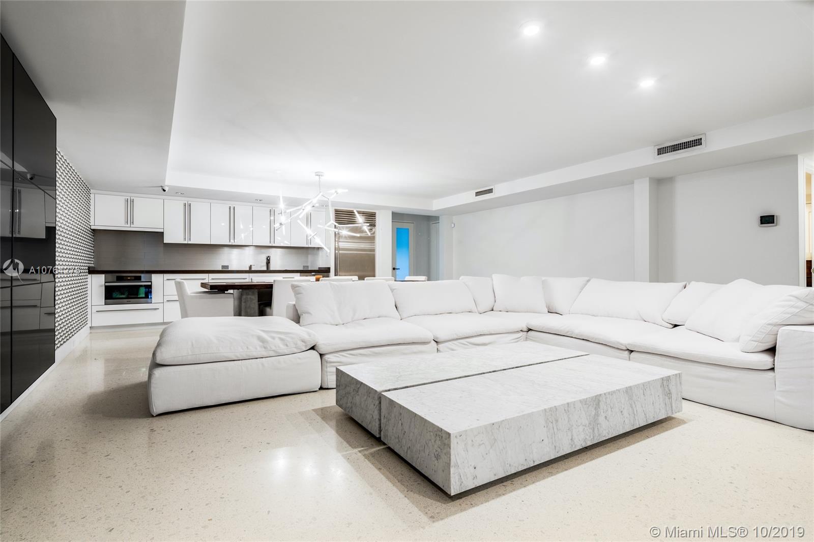 LAUDERDALE BEACH - Residential