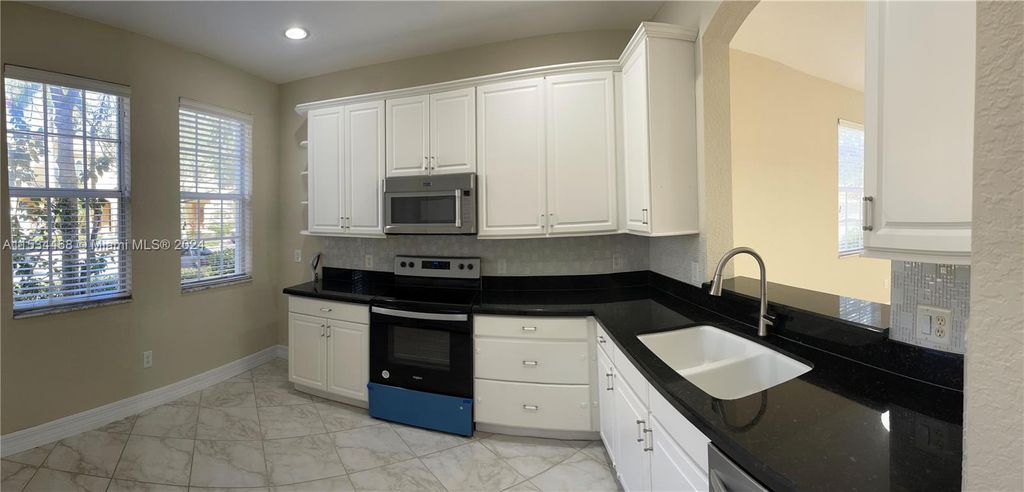 Photo of 118 Seagrape Dr #101, Jupiter, FL 33458 (MLS # A11534468)