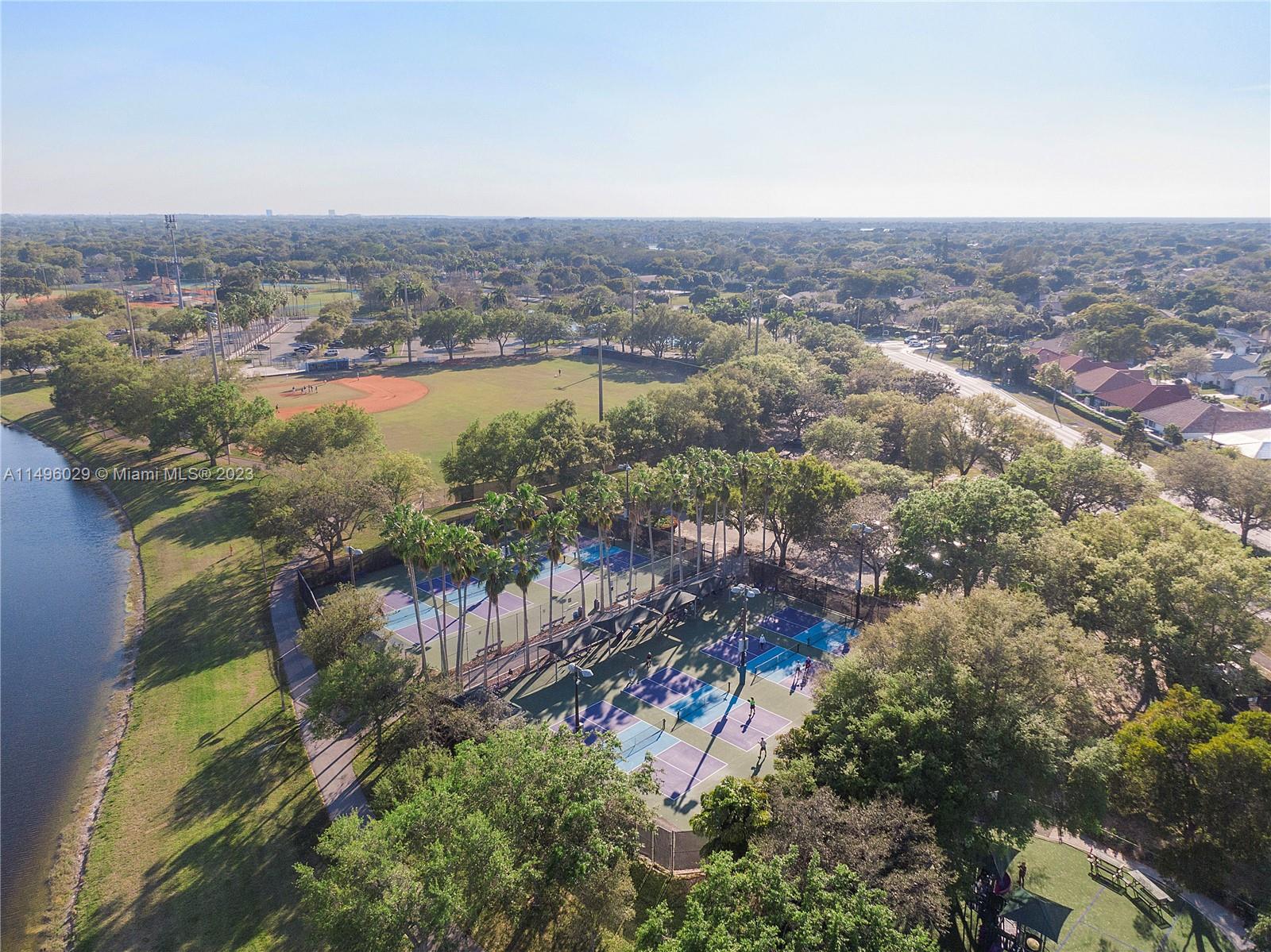 VILLAS AT CORAL SPRINGS - Residential