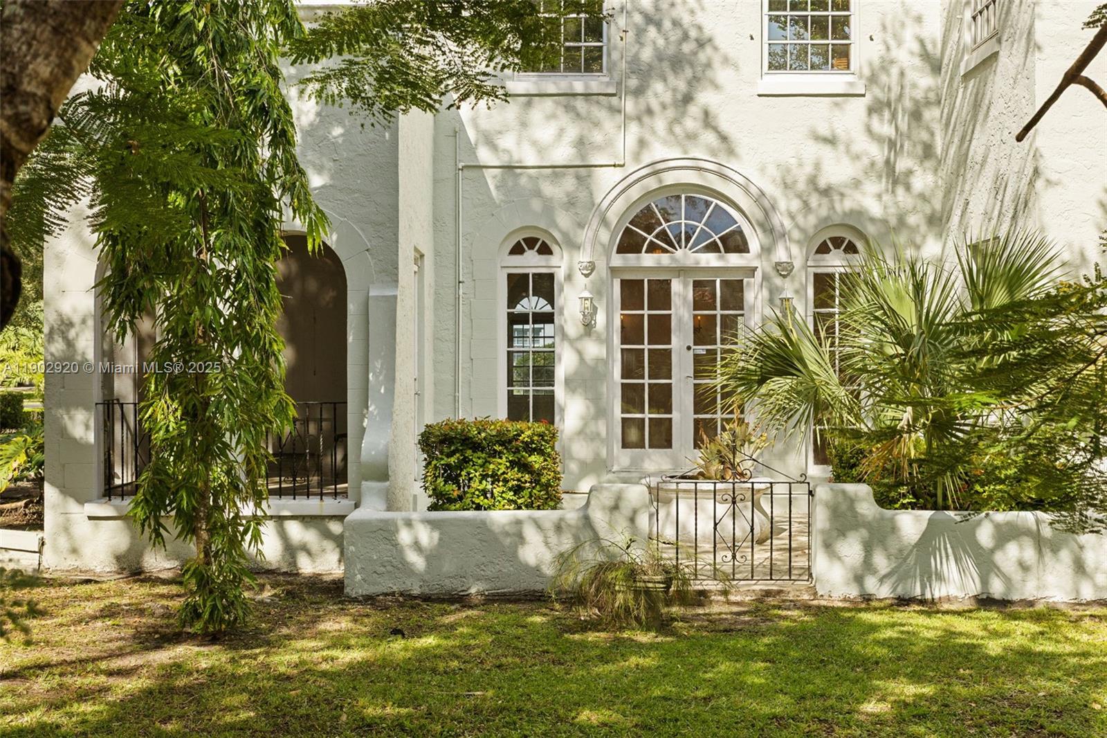 CORAL GABLES SEC B - Residential