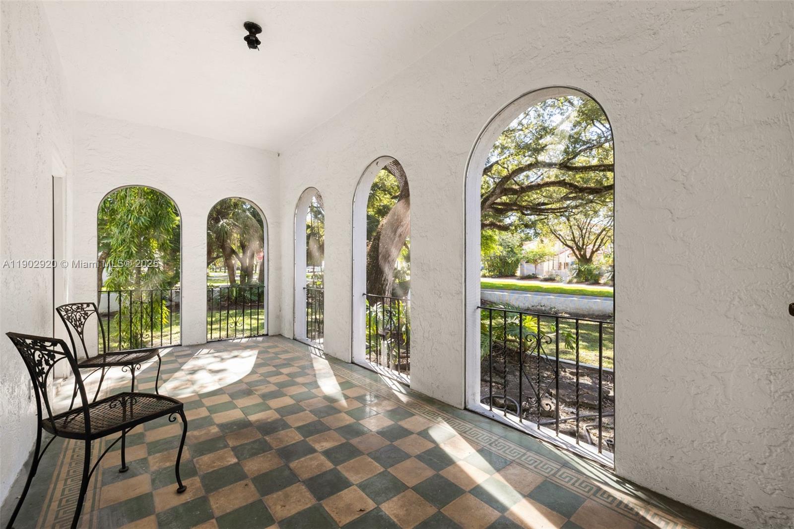 CORAL GABLES SEC B - Residential