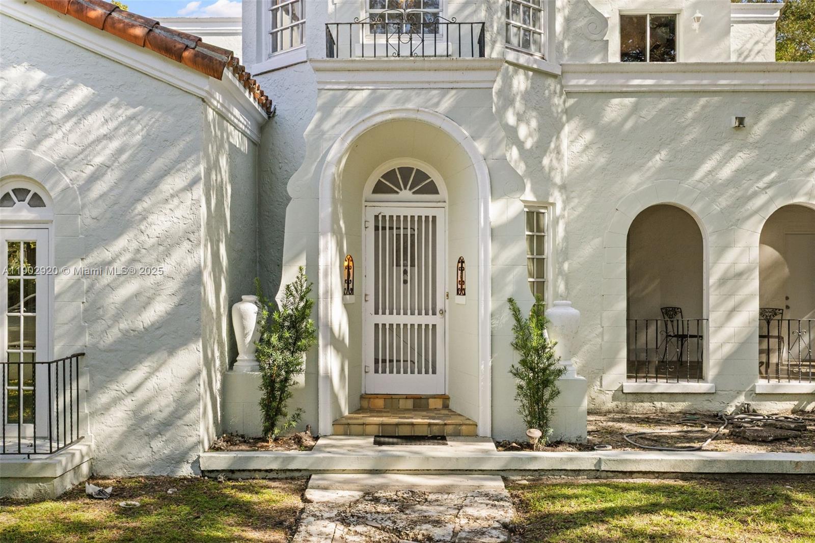 CORAL GABLES SEC B - Residential