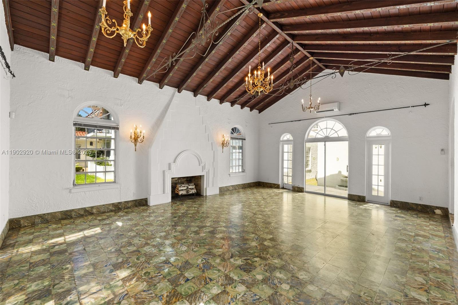 CORAL GABLES SEC B - Residential