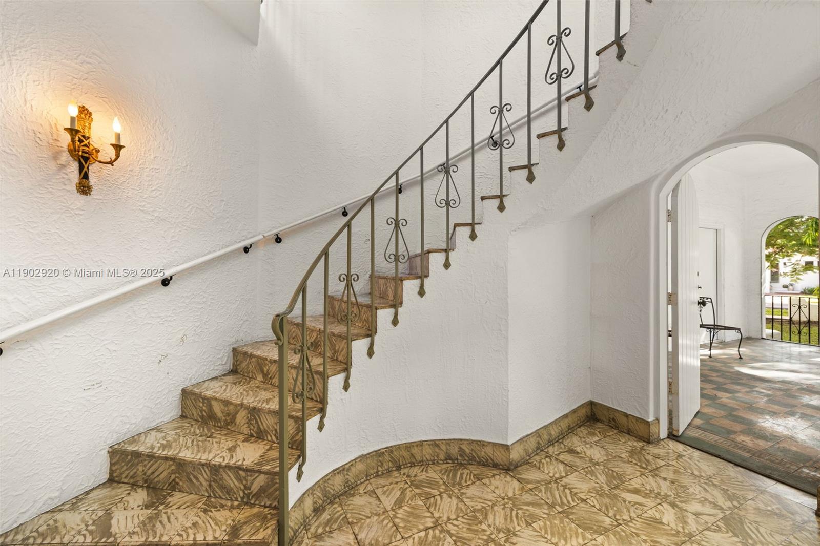 CORAL GABLES SEC B - Residential