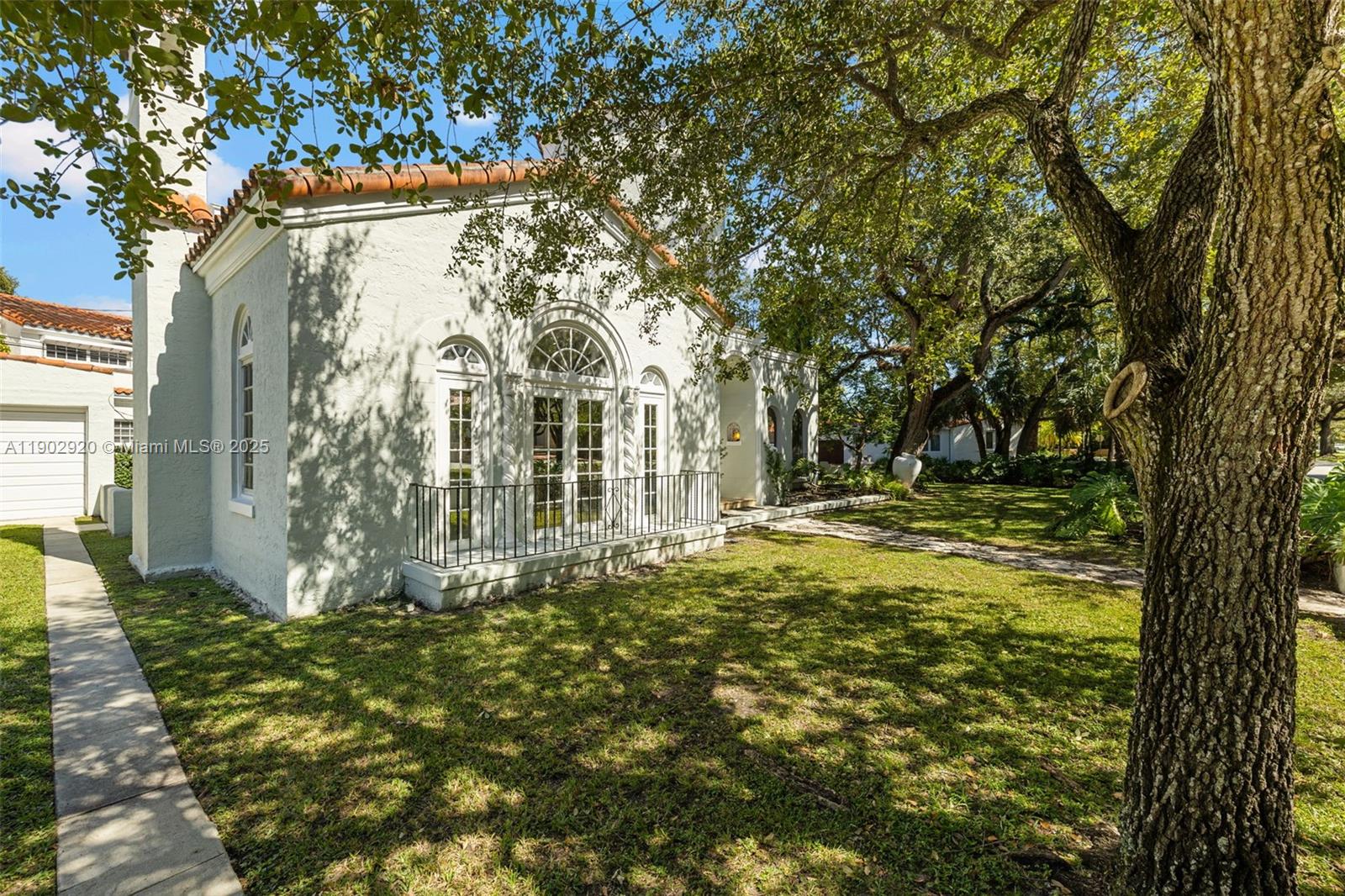 CORAL GABLES SEC B - Residential