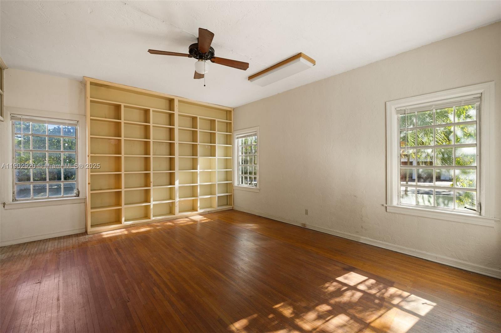 CORAL GABLES SEC B - Residential