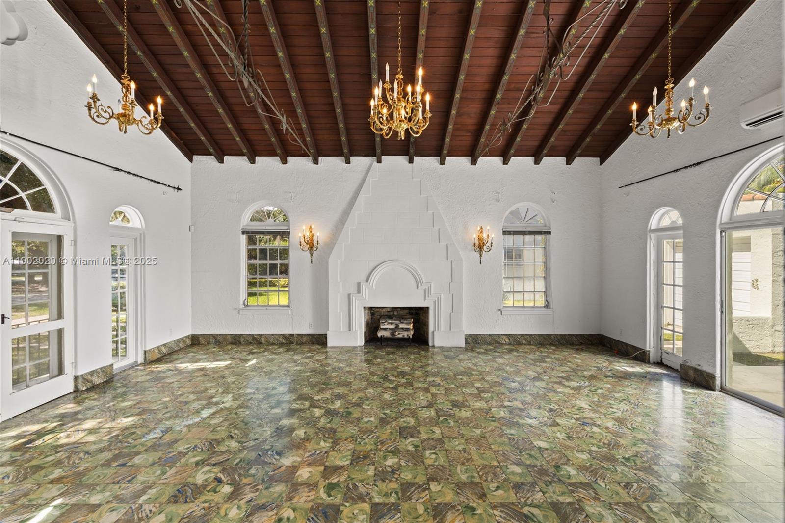 CORAL GABLES SEC B - Residential